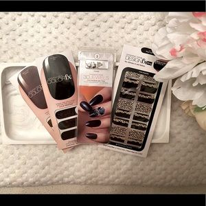 Set of 4 Color FX- dashing diva nail strips stick on